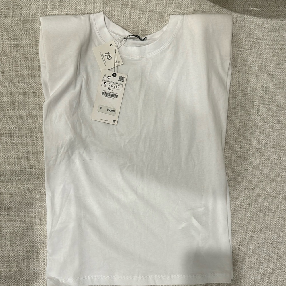 Zara white muscle tee with shoulder pads